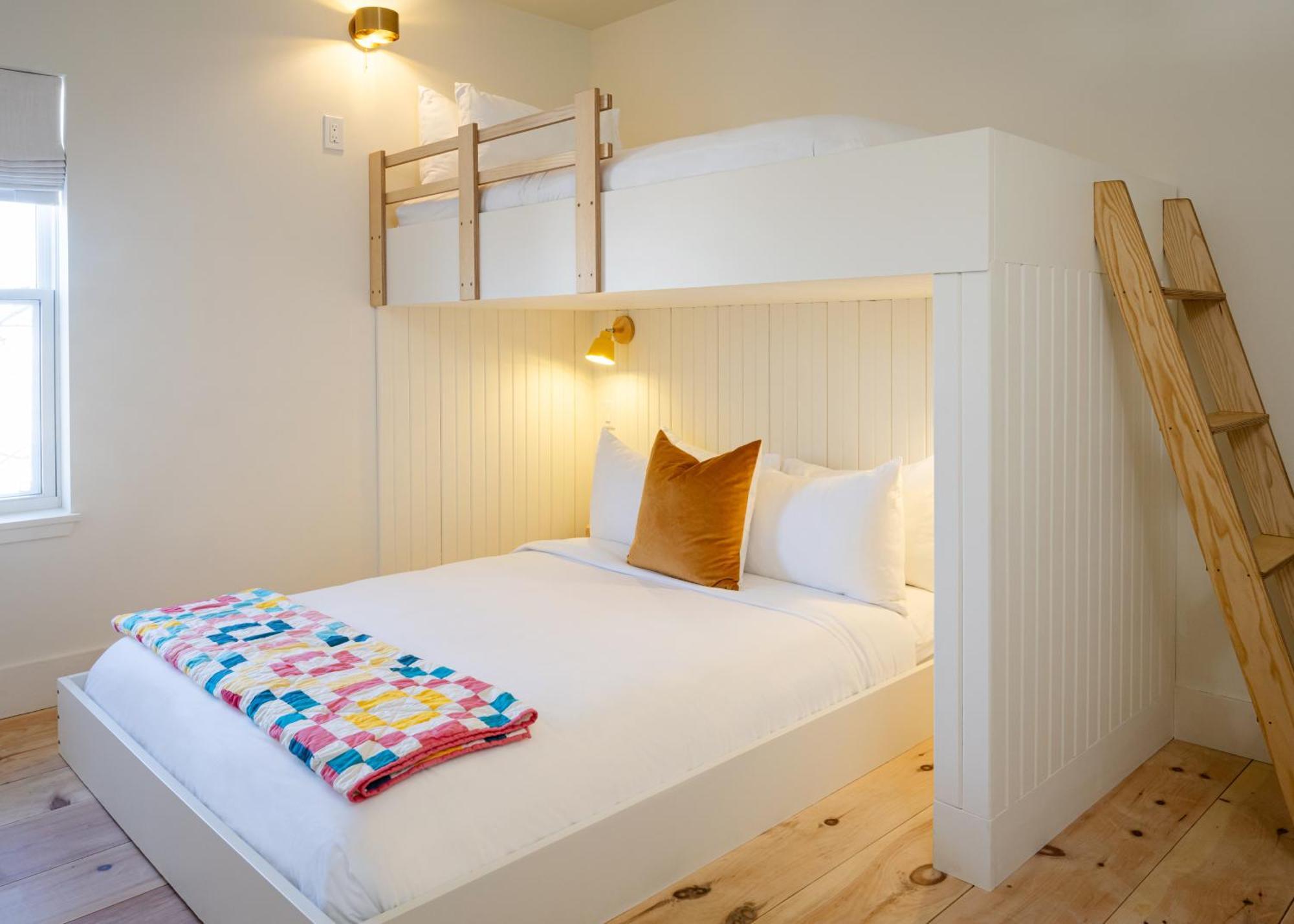 The August House Hotel Windsor Luaran gambar
