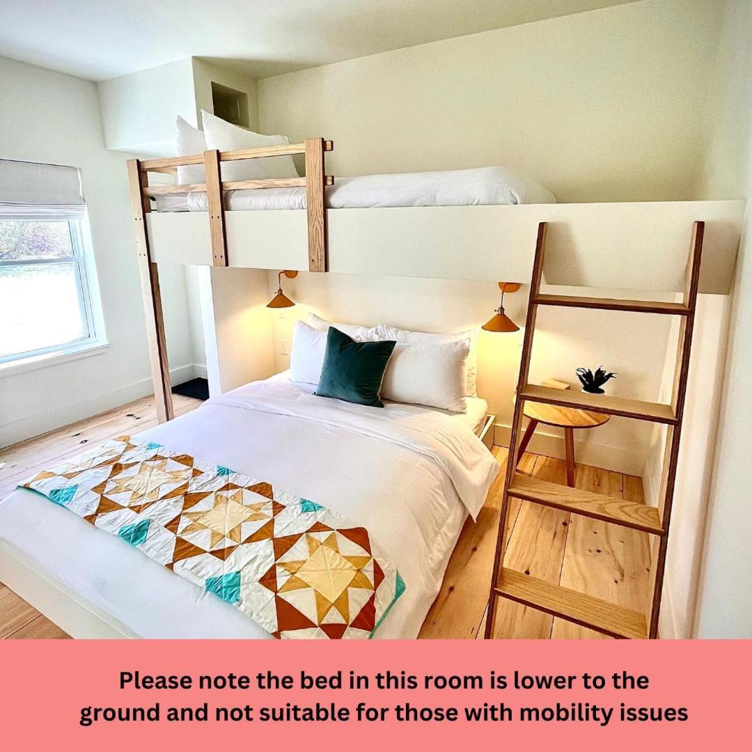 The August House Hotel Windsor Bilik gambar